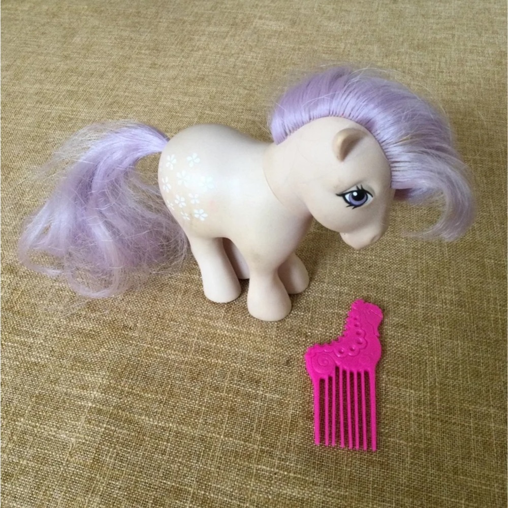 My Little Pony Cream and Purple Figure with Pink Comb